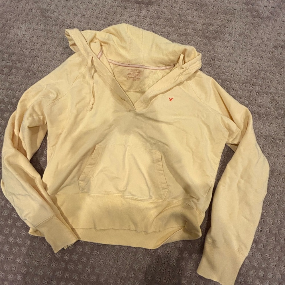 Pastel yellow, American Eagle jumper